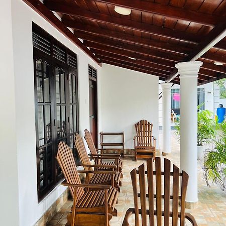The Bambos Villa Hikkaduwa Exterior photo